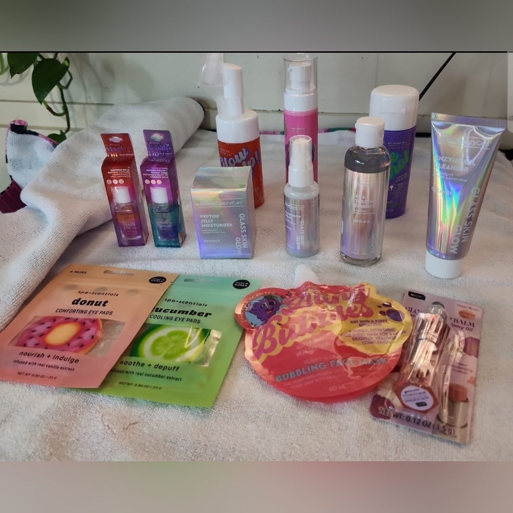 Assorted Women Bath & Body Skin Care